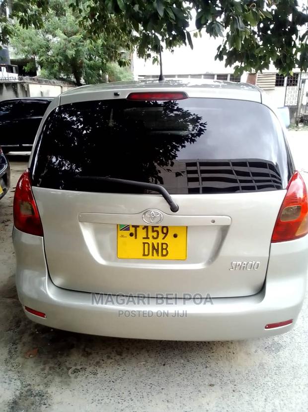 Toyota Corolla Spacio 2005 Silver