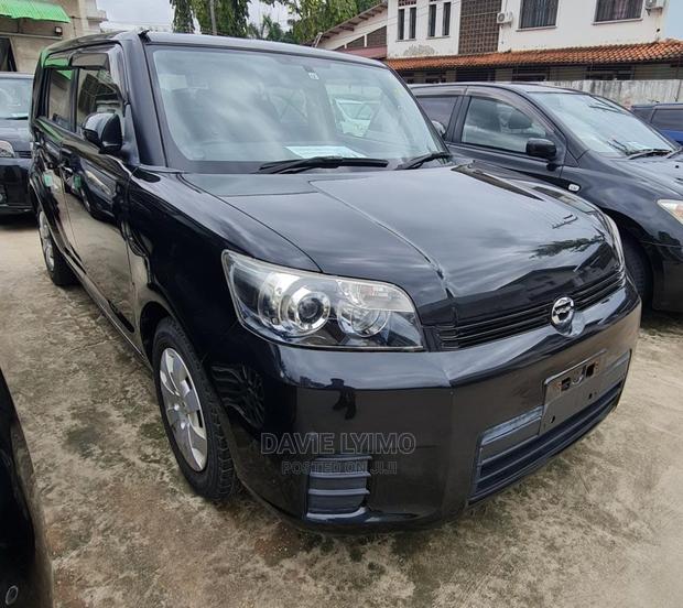 Toyota Corolla Rumion Hatchback 1.8 AWD 2007 Black