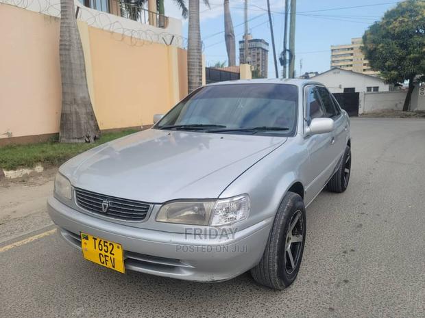 Toyota Corolla Automatic 1999 Silver