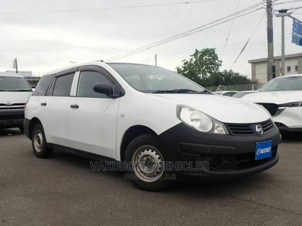 Nissan Advan 2016 White