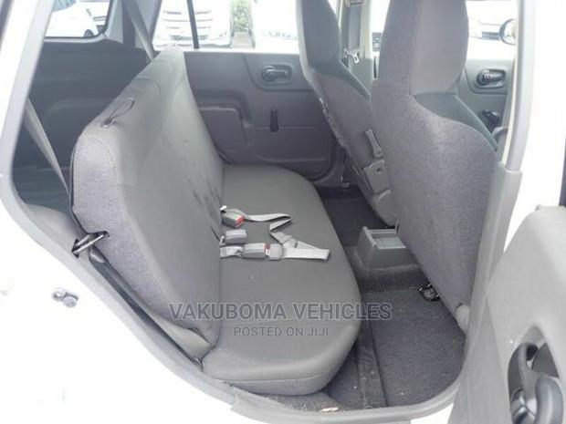 Nissan Advan 2016 White