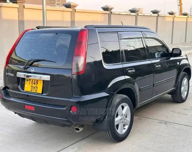Nissan X-Trail 2.0 Comfort 2005 Black