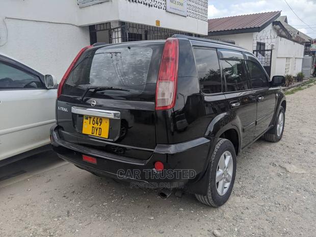Nissan X-Trail 2.0 Comfort 2005 Black