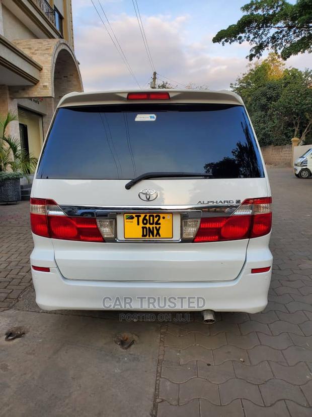 Toyota Alphard 2006 White
