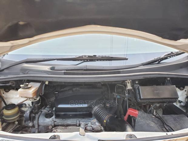 Toyota Alphard 2006 White