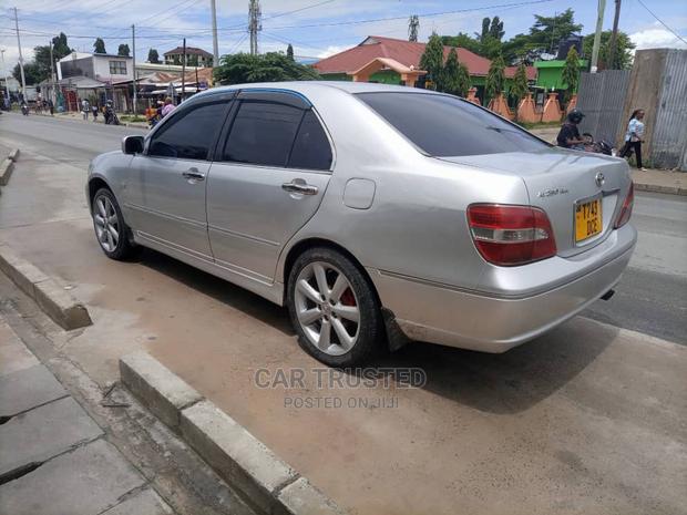 Toyota Brevis 2004 Silver