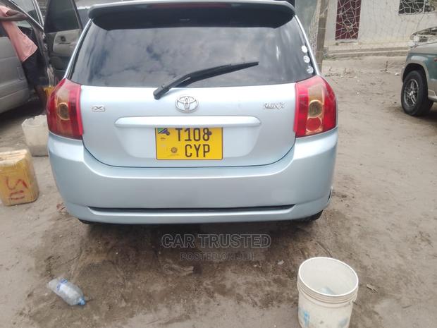 Toyota Allex 2003 Gray