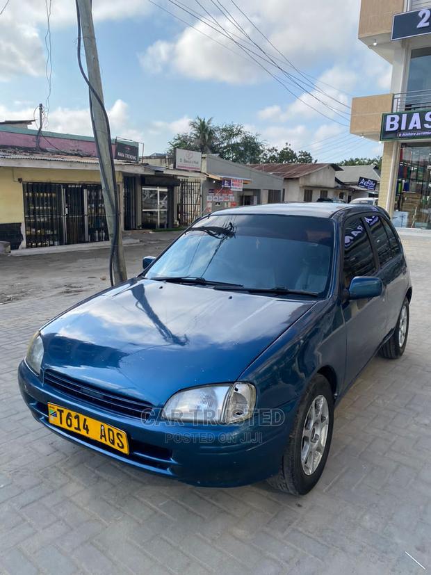 Toyota Starlet 2000 Blue