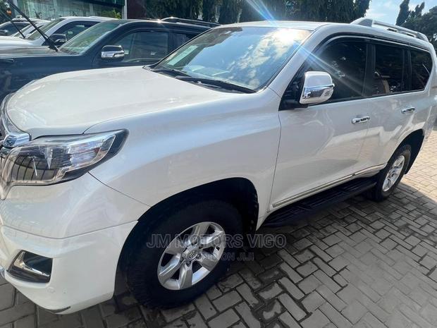 Toyota Land Cruiser Prado 2014 White