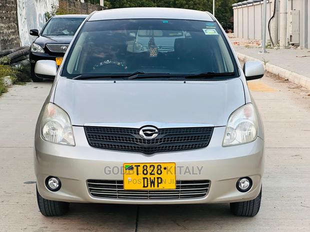 Toyota Corolla Spacio 2002 Silver