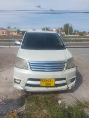 Toyota Voxy 2004 White for sale