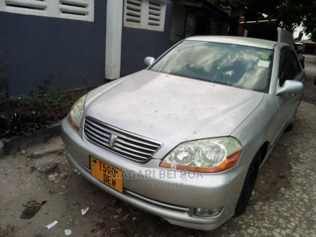 Toyota Mark II 2004 Silver