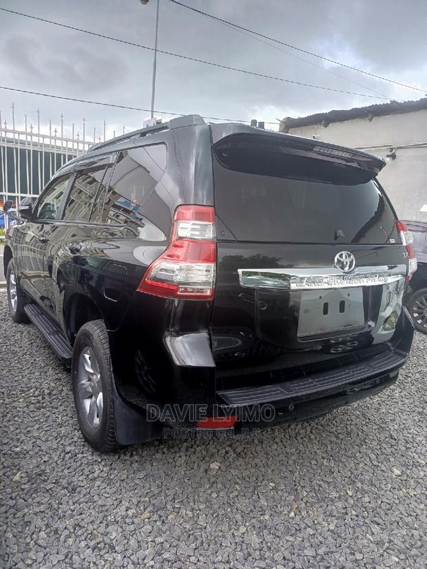 Toyota Land Cruiser Prado 2.8 D-4D 2015 Black