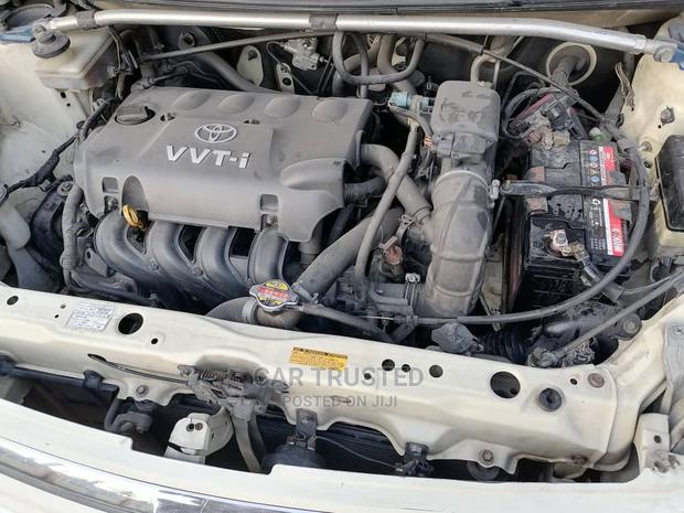 Toyota Raum 1.5 FWD 2004 White