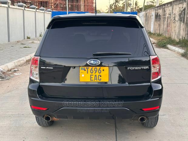 Subaru Forester 2012 Black