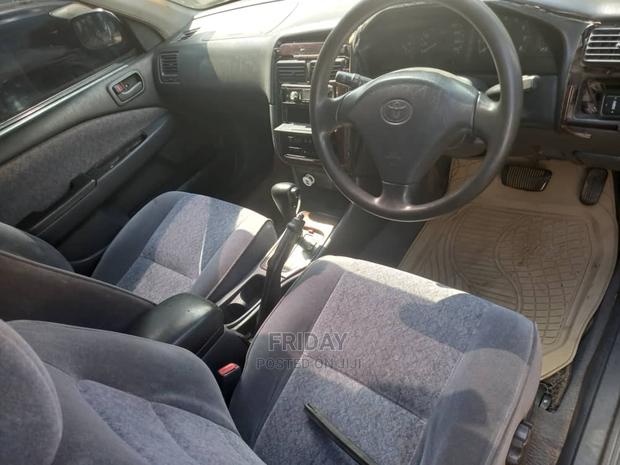 Toyota Corona Premio 1.6 FWD 2000 Off white