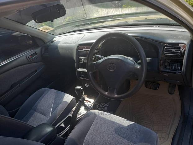 Toyota Corona Premio 1.6 FWD 2000 Off white
