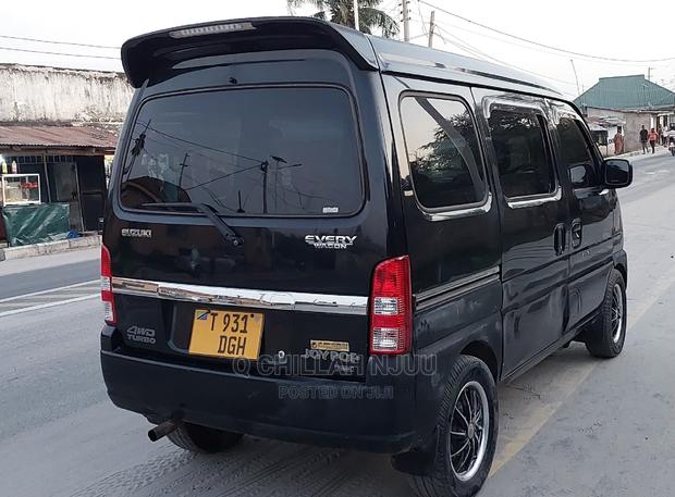 Suzuki Every Wagon 2005 Black