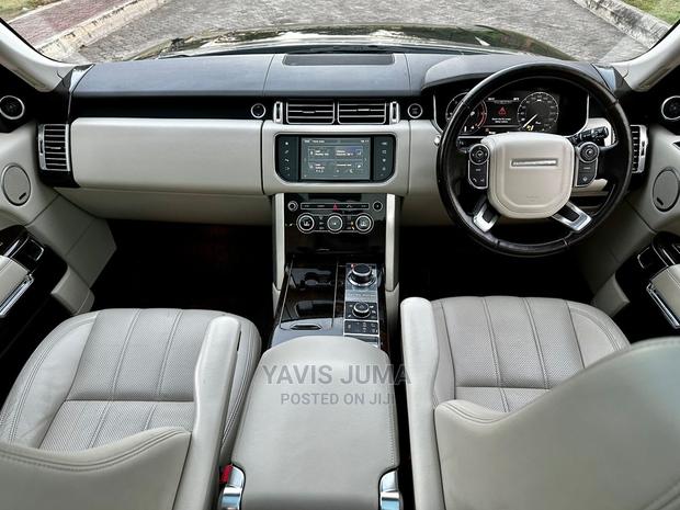 Land Rover Range Rover Vogue 2016 Black