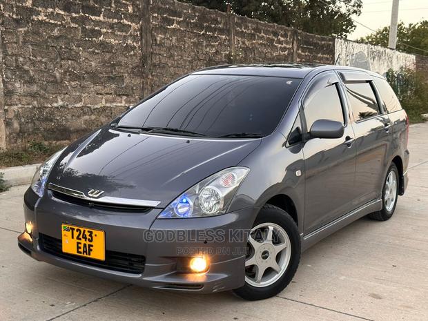 Toyota Wish 2004 Gray