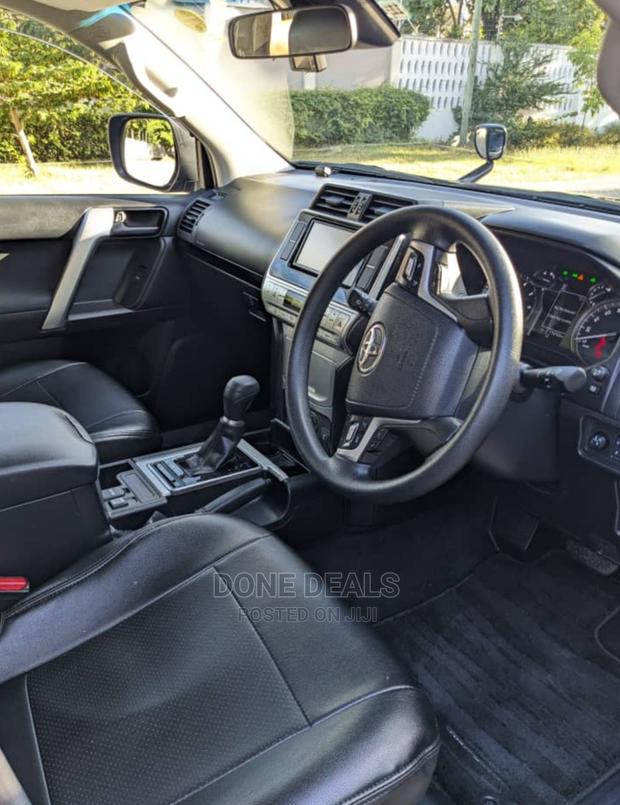 Toyota Land Cruiser Prado 2020 Gray