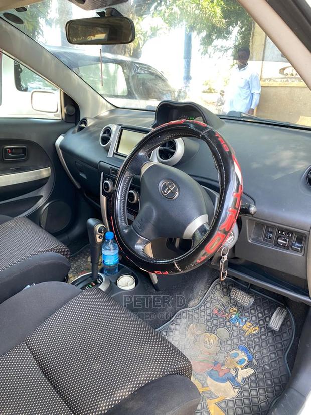 Toyota IST 2005 White