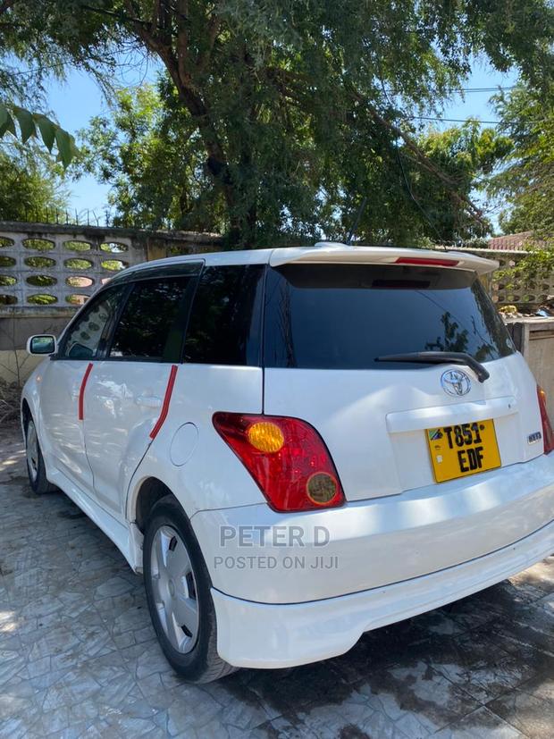 Toyota IST 2005 White