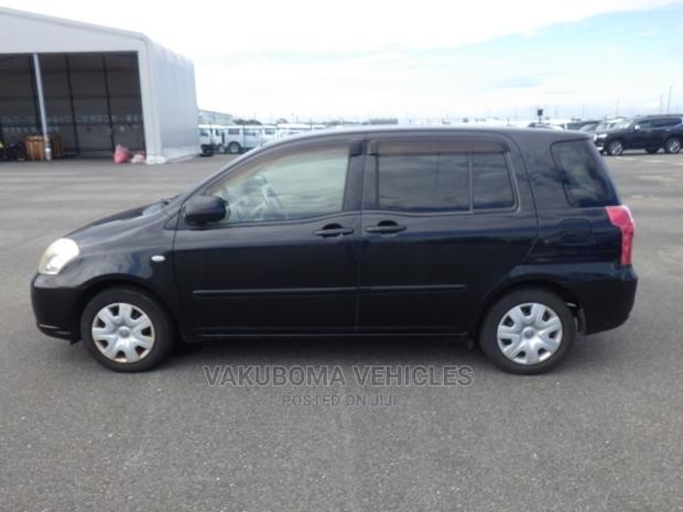 Toyota Raum 2009 Black