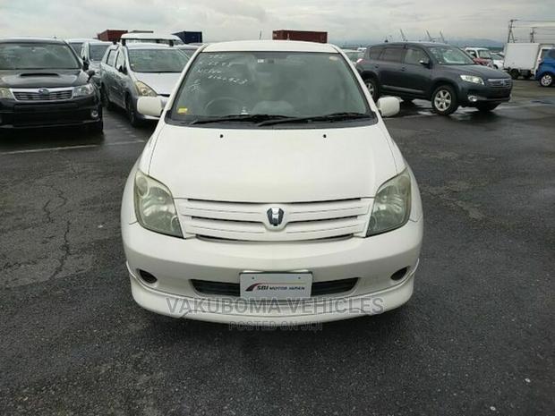Toyota IST 2004 Pearl