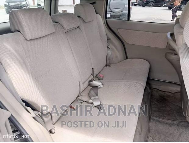 Toyota Raum 1.5 FWD 2005 Beige
