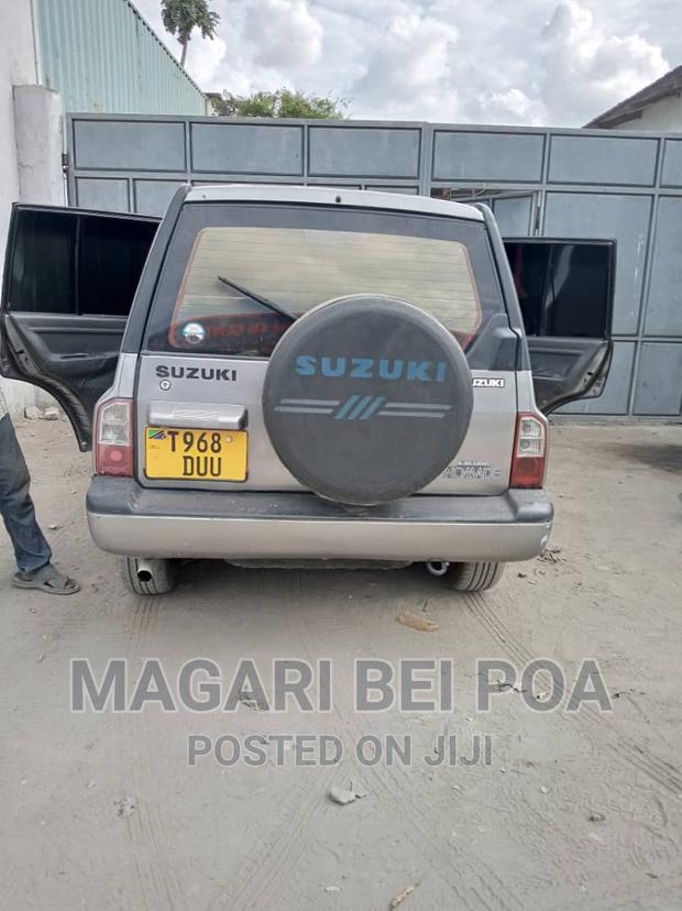 Suzuki Escudo 2005 Gray