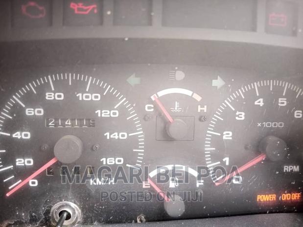 Suzuki Escudo 2005 Gray