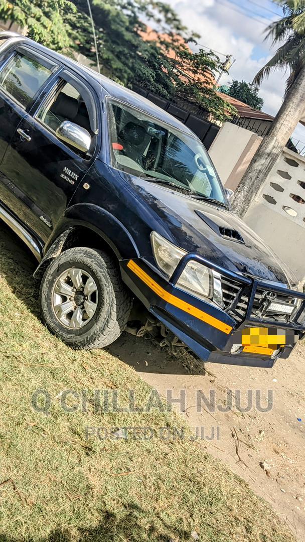 Toyota Hilux 2008 Blue