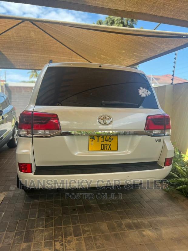 Toyota Land Cruiser Cygnus 4.7 2007 White