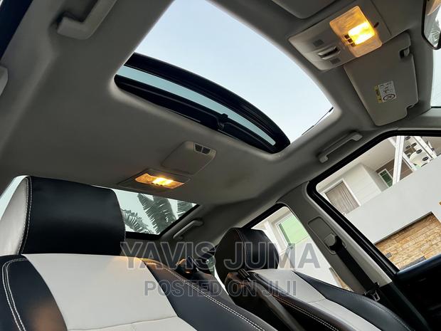 Land Rover Discovery 2014 Gray
