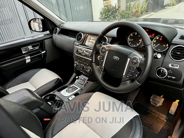 Land Rover Discovery 2014 Gray