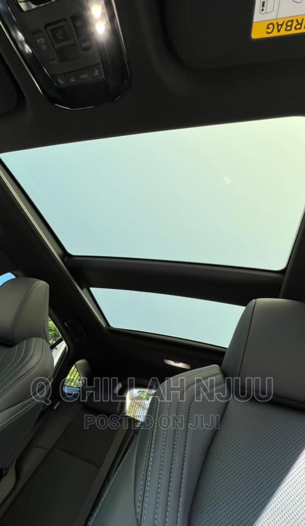 Toyota Harrier 2022 White