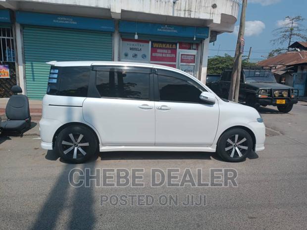 Toyota Sienta 1.5 AWD 2006 White