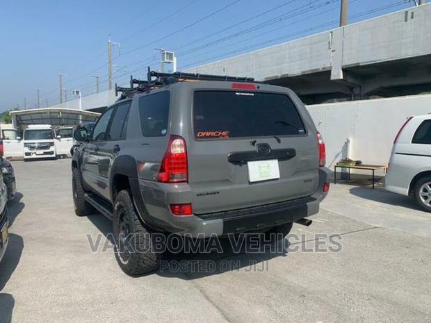 Toyota Hilux Surf 2004 Gray