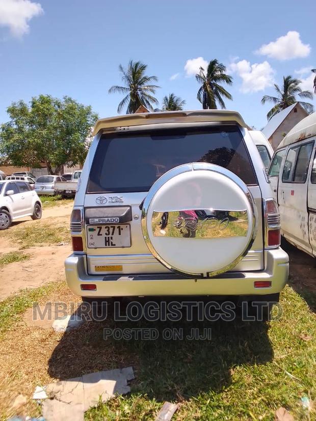 Toyota Land Cruiser Prado 2003 White