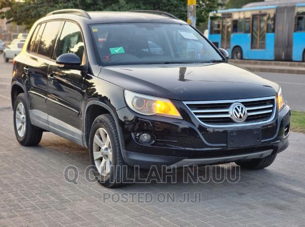 Volkswagen Tiguan 2012 Black