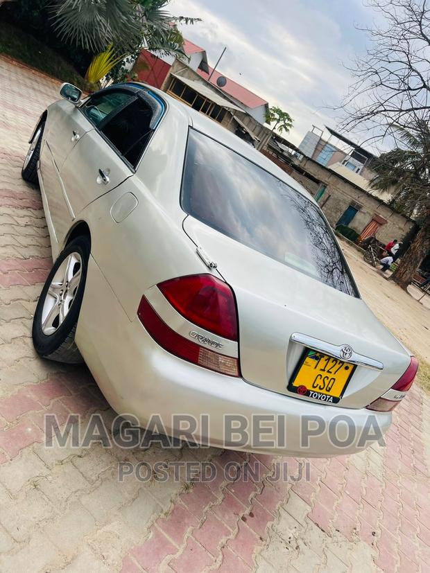 Toyota Mark II 2002 Silver