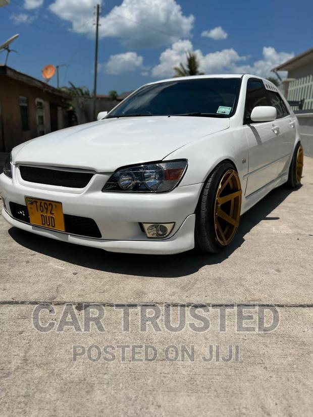 Toyota Altezza 2002 White