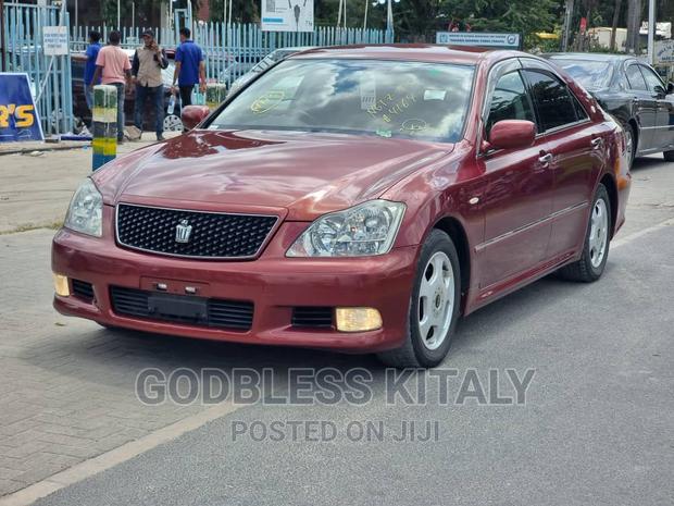 Toyota Crown 2006