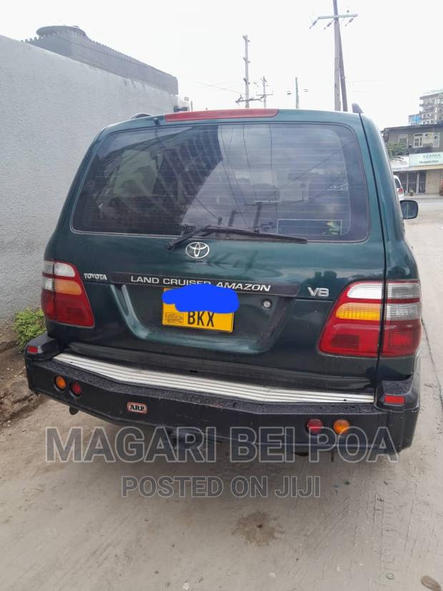 Toyota Land Cruiser 2005 Green