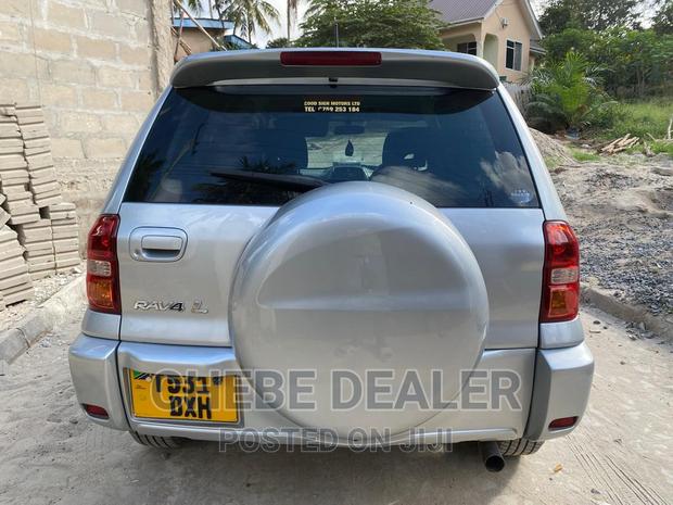 Toyota RAV4 2005 Silver