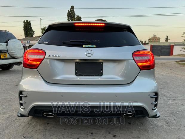 Mercedes-Benz A-Class 2014 Silver
