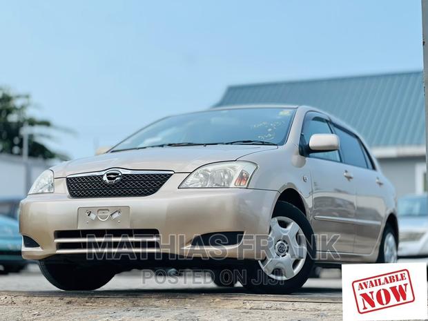 Toyota Corolla RunX 2004 Gold