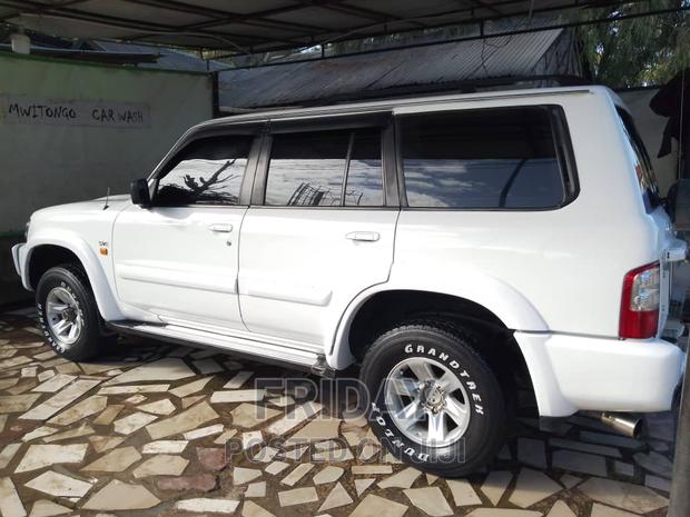 Nissan Patrol 2008 White