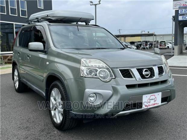 Nissan X-Trail 2010 Green